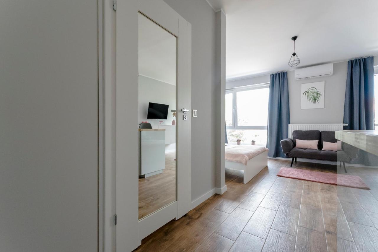 Apartament Alfa With Free Parking Posen Exterior foto